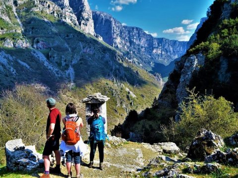 Hiking Tour Vikos Canyon Πεζοπορια Greece.jpg3