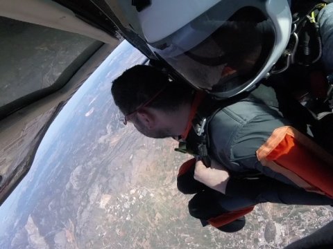 skydive-athens-attica-greece-tandem-flighs-ελεύθερη-πτωση-αλεξιπτωτο.jpg10