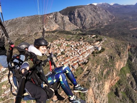 paragliding-Delphi-Greece-παραπεντε-αλεξιπτωτο-πλαγιας-Δελφούς.jpg5