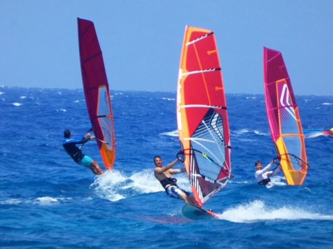 windsurf-rentals-rhodes-greece-surfline-ενοικιασεις.jpg5