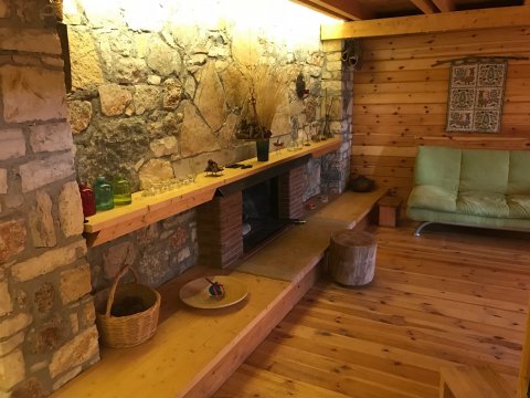 wood-chalet-kalavrita-forest-house-accommodation-διαμονη (4)