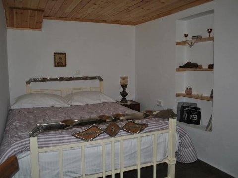 guest-house-traditional-kastanitsa-arcadia-spiti-greece (3)