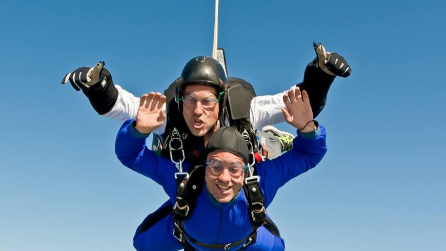 sky dive attica