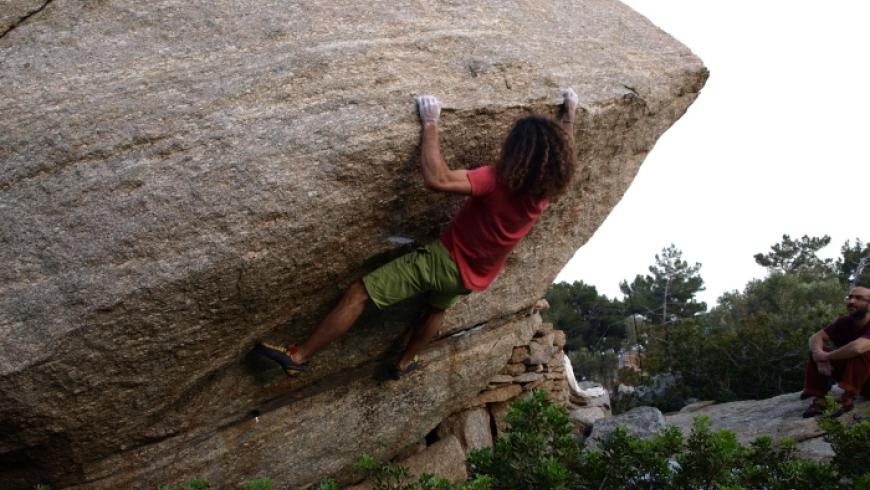 ikaria climbing bouldering festi3