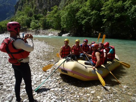 alpine zone rafting arachtos river