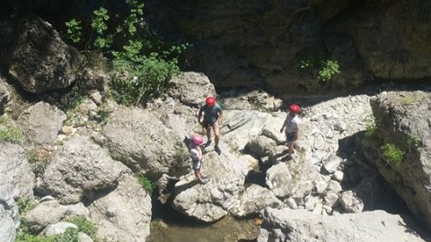 ALPINE ZONE canyoning papigo tzoumerka papapidima gorge greece τζουμερκα παπαπηδημα ελλαδα