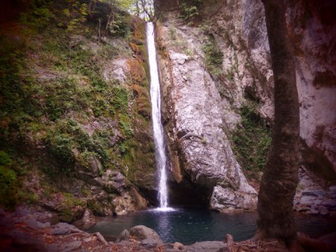 green oliver  pozar thermal springs kounoupitsa waterfall greece hiking πεζοπορια λουτρα ποζαρ