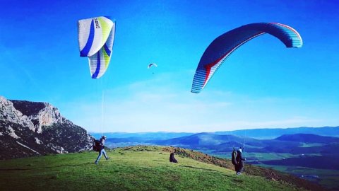 Paragliding Tandem Flights near Athens