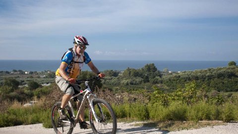 Mountain Biking Ancient Nikopolis near Preveza Ποδηλασία into the wild greece.jpg6