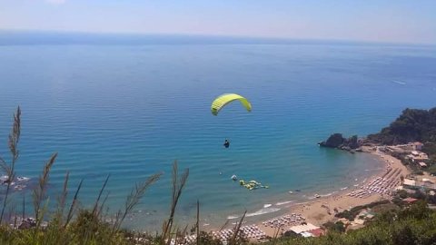 Corfu paragliding tandem flights greece κερκυρα παραπεντε.jpg4