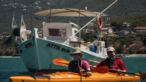 sea kayak kalamata greece.jpg9