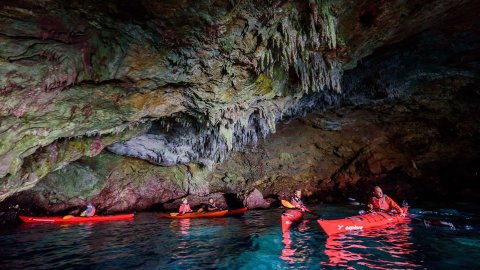 sea kayak kardamyli stoupa messinia greece.jpg3