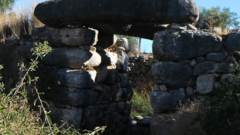 Mycenae Hiking: The Valley of Souls