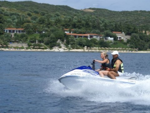 watersports centre roda chalkidiki ενοικιαση jet ski rental greece 