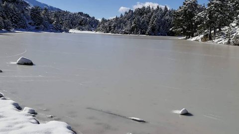 Snow Buggy Tour explore Ziria Mountain sci center greece lake dasiou.jpg2.λιμνη δασιου