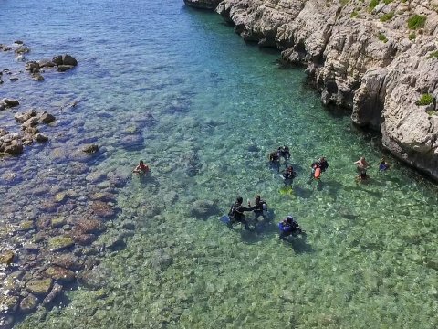 Discover Scuba Diving Almyrida omega καταδυσεις Chania Greece.jpg7