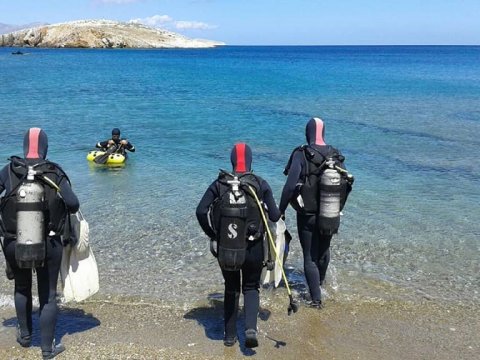 Scuba Diving sea greece u καταδυσεις Folegandros.jpg7