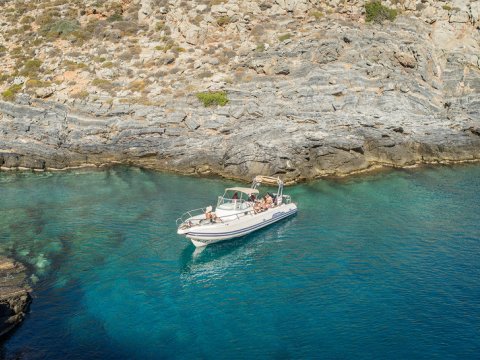Private Boat Tour Folegandros sea Greece σκαφοσ 6 (3)