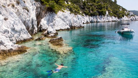 Boat Cruise & Snorkeling Skopelos σκαφος Greece.jpg2