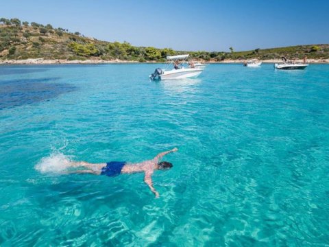 Rent Boat Vourvourou Halkidiki Greece.jpg2