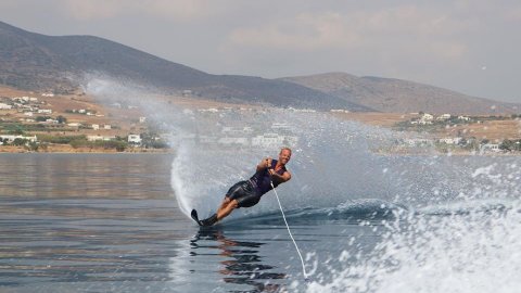 Waterski Wakeboard Wakesurf Paros awake Greece.jpg11