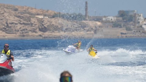 Santorini Jet Ski Safari Greece (3)