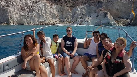 inflatable boat trip santorini greece