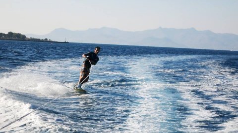 WaterSki WakeBoard Kos watersports Greece anemos.jpg3