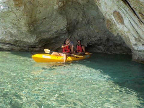 Sea Kayak Tour Lefkada periplus Greece mikros gialos meganisi.jpg4