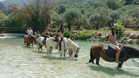 acheron horse riding Greece ιππασια αλογα axerontas ποταμος