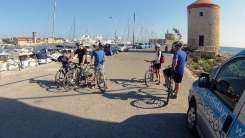 Cylcing city Rhodes Ποδηλασια Bike Ροδος Roads Greece Bicycle.jpg3