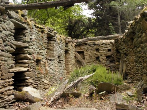 Hiking Andros Watermills Frousseoi Greece πεζοπορια.jpg8