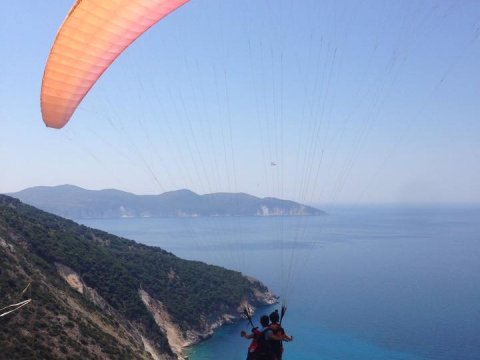 Paragliding Tandem Flights Kefalonia Greece Αλεξίπτωτο Πλαγιά no borders.jpg6