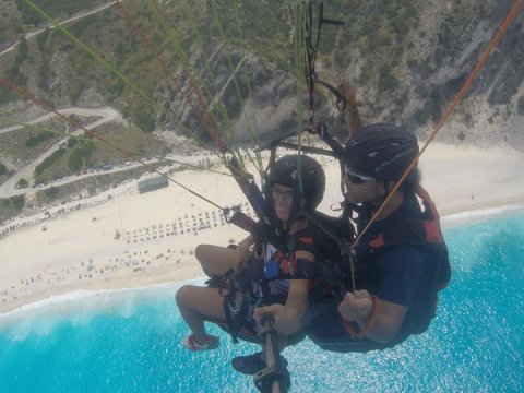 Paragliding Tandem Flights Kefalonia Greece Αλεξίπτωτο Πλαγιά no borders