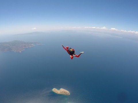 Skydive Attica Athens Tandem Jump Greece Parachute ελευθερη πτωση.jpg8