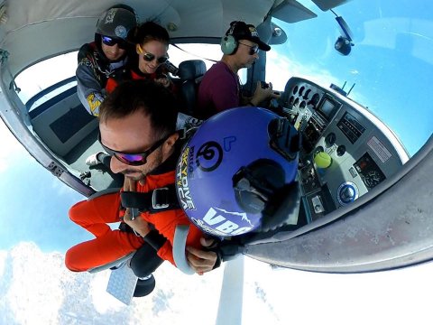 Skydive Attica Athens Tandem Jump Greece Parachute ελευθερη πτωση.jpg3