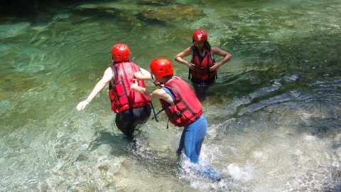 voidomatis rafting  Greece Alpine Zone aristi.jpg4