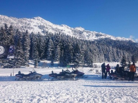 Snowmobile pertouli Greece extreme.jpg2