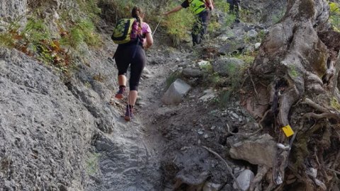 Hiking Kounoupitsa waterfall Pozar thermal springs Greece Green Oliver Πεζοπορια (6)