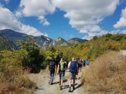 Hiking Kounoupitsa waterfall Pozar thermal springs Greece Green Oliver Πεζοπορια (10)