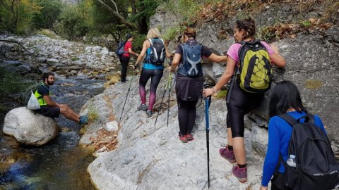 Hiking Kounoupitsa waterfall Pozar thermal springs Greece Green Oliver Πεζοπορια (2)