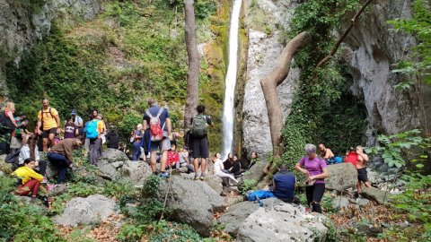 Hiking Kounoupitsa waterfall Pozar thermal springs Greece Green Oliver Πεζοπορια (4)