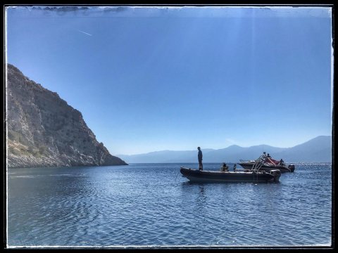 boat-trip-samos-snorkeling-tour-greece-kerveli