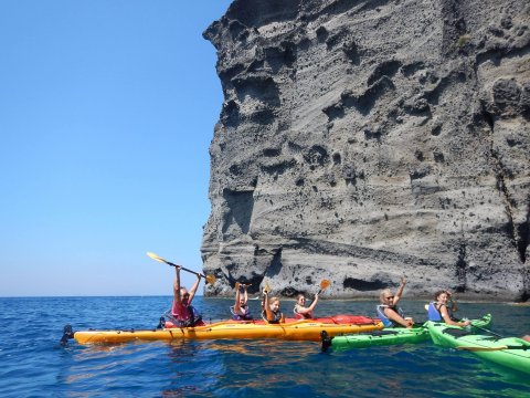sea-kayak-santorini-greece-half-day-tour.jpg5