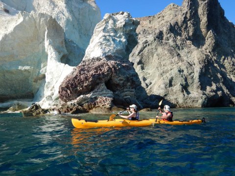 sea-kayak-santorini-greece-half-day-tour.jpg4