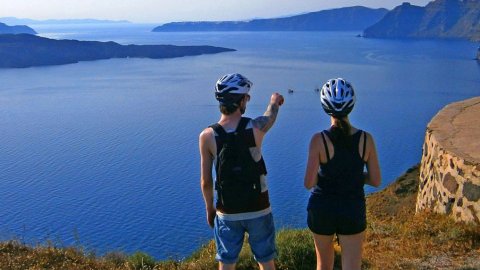 Santorini e-Bike Tour