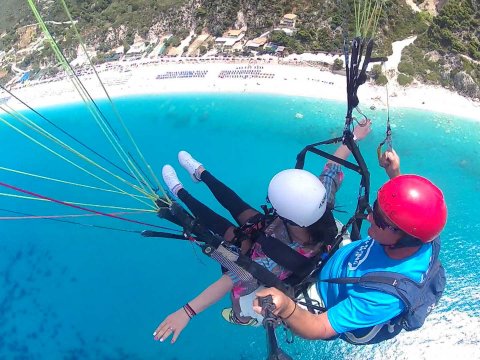 pagagliding-lefkada-greece-tandem-flight-αλεξιπτωτο-πλαγιας-παραπεντε.jpg12