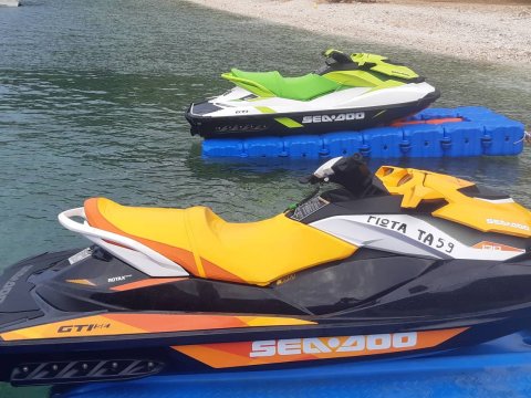 jet-ski-kefalonia-greece-antisamos.jpg2