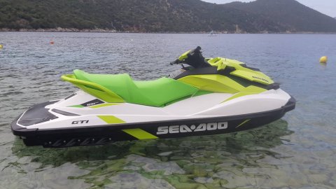 jet-ski-kefalonia-greece-antisamos.jpg5