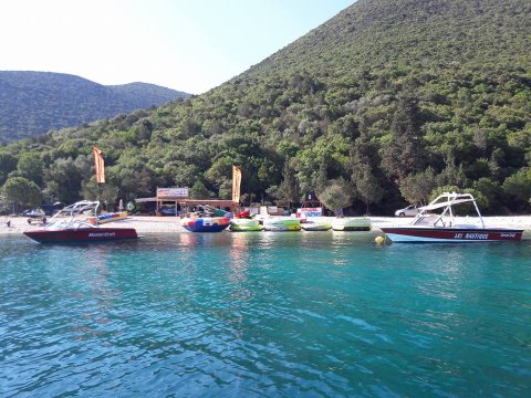 water-ski-wakeboard-kefalonia-greece-antisamos.jpg8